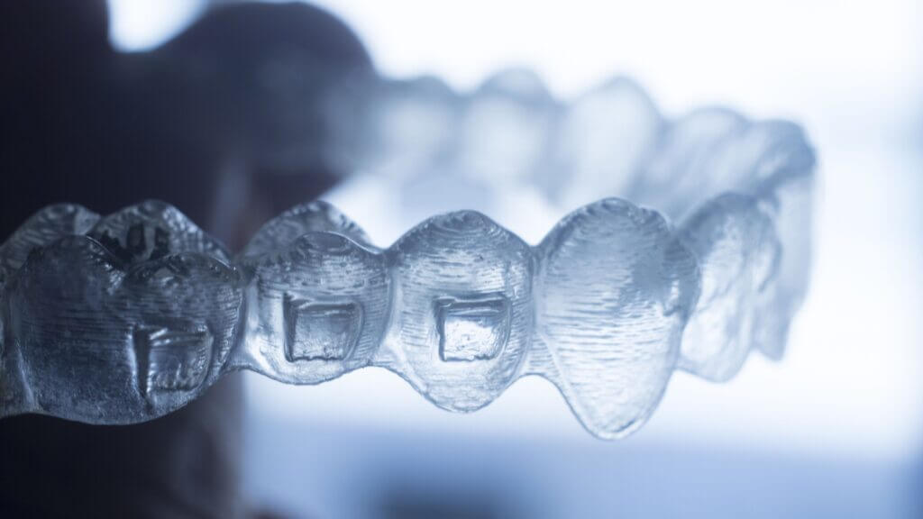 Sonrisa Gingival con Invisalign